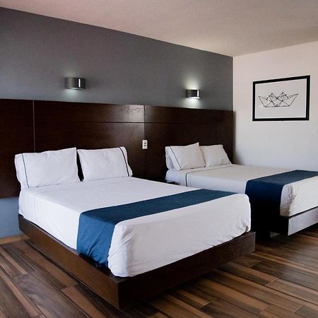 Hotel Expo Plaza Business And Family Guadalajara Zapopan Exterior photo